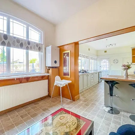 *re9bc* For Your Relaxed & Cosy + Free Parking + Free Fast Wifi * Leeds