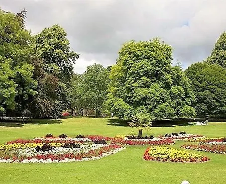 *re9bc* For Your Relaxed & Cosy + Free Parking + Free Fast Wifi * Homestay szállás Leeds