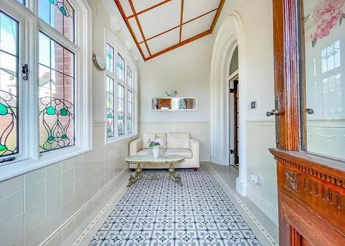 *re9bc* For Your Relaxed & Cosy + Free Parking + Free Fast Wifi * * Лідс