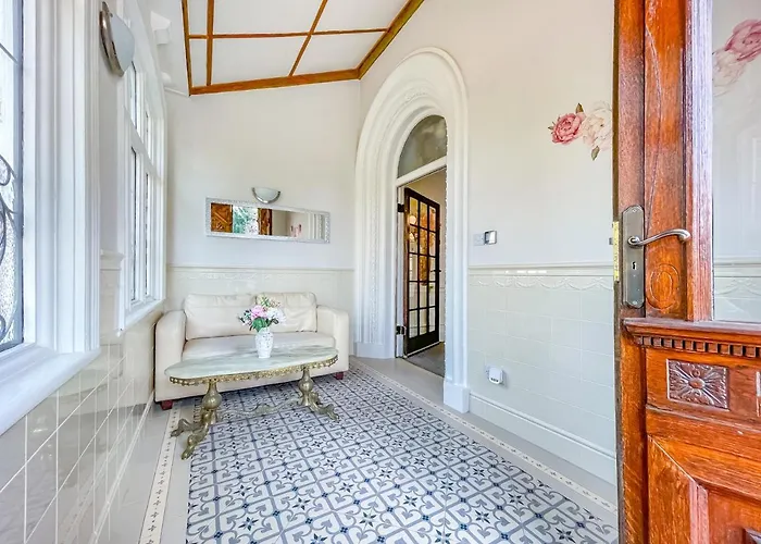 *re9bc* For Your Relaxed & Cosy + Free Parking + Free Fast Wifi * 民宿