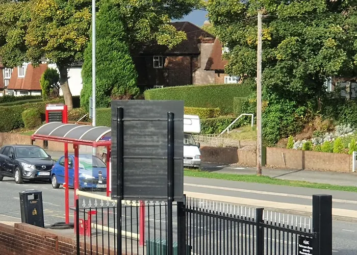 Проживання в сім'ї *re9bc* For Your Relaxed & Cosy + Free Parking + Free Fast Wifi * Лідс