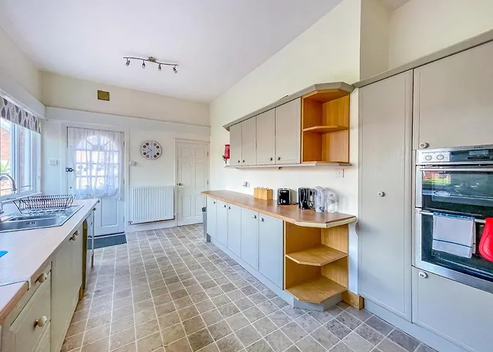 Homestay szállás *re9bc* For Your Relaxed & Cosy + Free Parking + Free Fast Wifi * Leeds